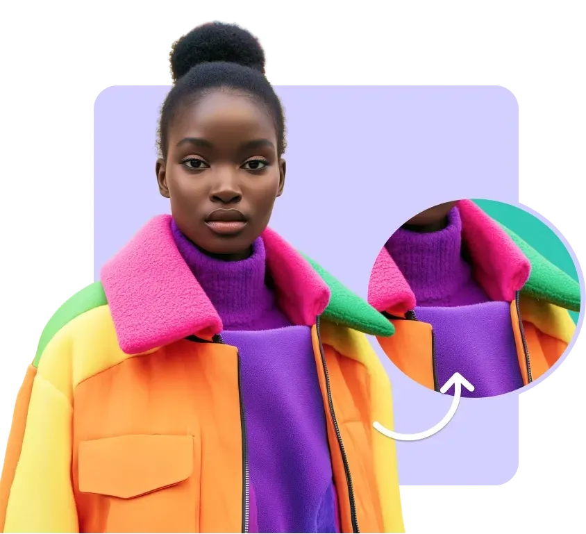 Ein Model trägt eine farbenfrohe Jacke mit hohem Kragen und einen lila Pullover.
